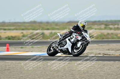 media/Apr-18-2025-TrackDaz (Fri) [[45f5874c44]]/C Group/Session 1 (Turn 7)/